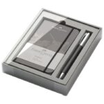 SET POKLON NOTES A6 KARO PLUS OLOVKA KEMIJSKA AMBITION FABER CASTELL 149623 CRNI