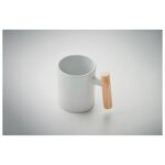 ŠALICA KERAMIČKA 320ML CRENATE SA DRVENOM DRŠKOM BIJELA - Image 3