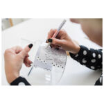 Stalak puni s markerima permanentnim sjajnim lakirajućim pk81 Xmas Edding - Slika 6